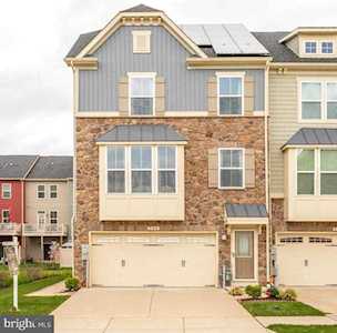 742 Apple Orchard Dr Glen Burnie, MD 21060