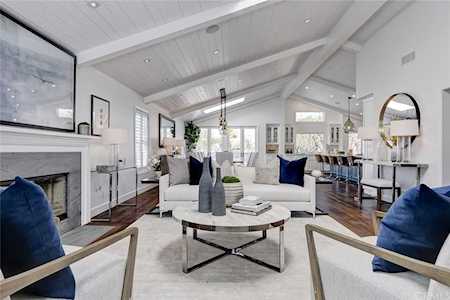 2905 Maple Avenue Manhattan Beach, CA 90266