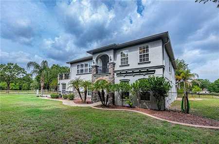 9679 Lakeview Dr New Port Richey, FL 34654