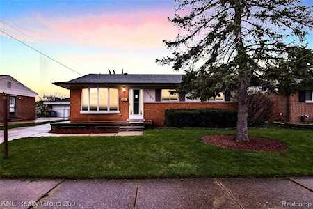 32607 Steinhauer St Westland, MI 48186