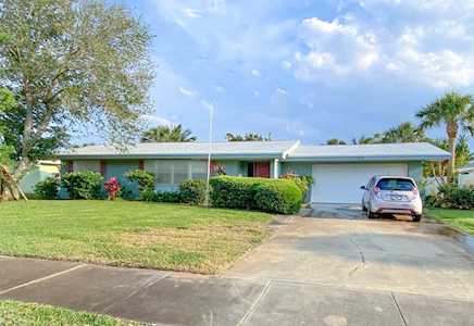 369 Franklyn Avenue Indialantic, FL 32903