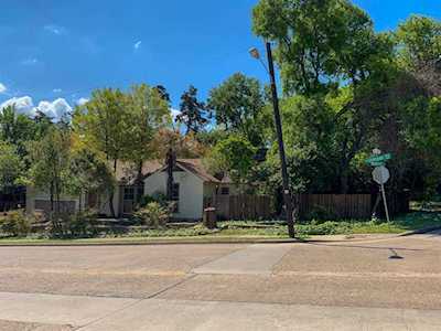 458 W Colorado Boulevard Dallas, TX 75208
