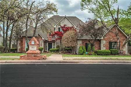 1901 Sun Valley Ln Edmond, OK 73034