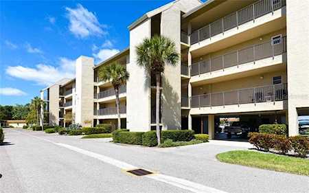 4960 Gulf of Mexico Dr #PH2 Longboat Key, FL 34228