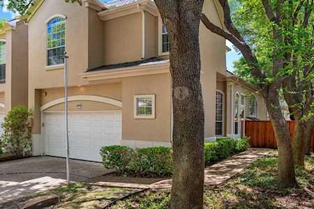 4090 Oberlin Way Addison, TX 75001