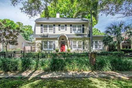 2933 W Wallcraft Ave Tampa, FL 33611