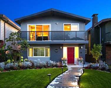 4762 Georgia Street Burnaby, BC V5C 2V8