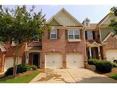 1104 Lexington Dr Roswell, GA 30075