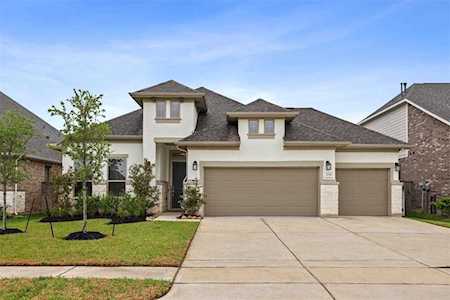 20218 Lago Bluff Loop Cypress, TX 77433
