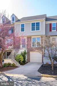 45608 Whitcomb Square Sterling, VA 20166