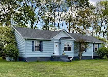6837 Corner Dr Murfreesboro, TN 37129