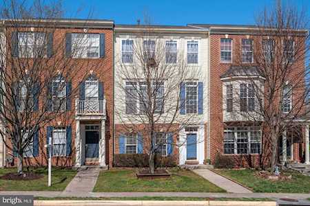 20243 Mohegan Dr Ashburn, VA 20147