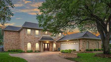1722 Country Club Blvd Sugar Land, TX 77478