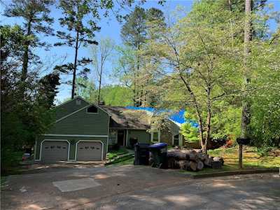 1080 Lake Dr Roswell, GA 30075