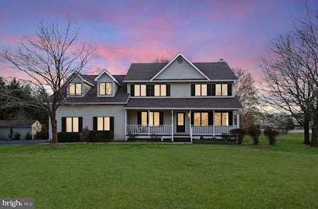 905 Indian Creek Ln Crownsville, MD 21032