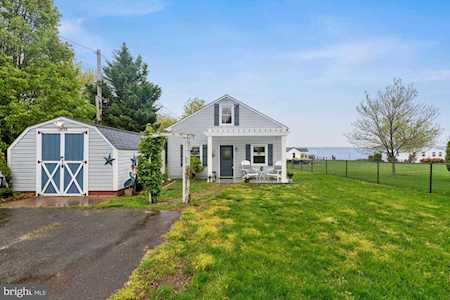 12498 Neale Sound Dr Cobb Island, MD 20625