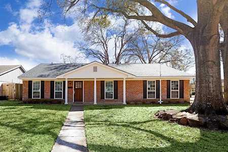14135 Barryknoll Ln Houston, TX 77079