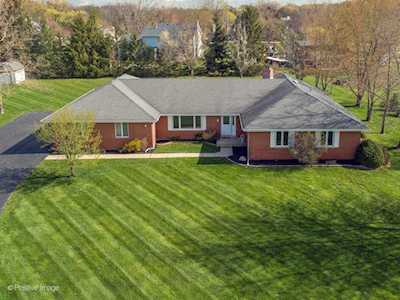 44W006 Fox Wilds Dr St. Charles, IL 60175