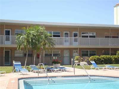 6111 2nd St E #21 St Pete Beach, FL 33706