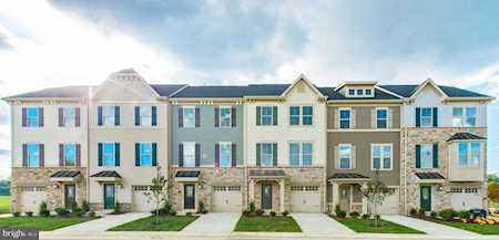 147 Lyons Creek Dr Laurel, MD 20708