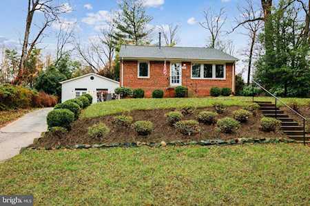 11401 Rokeby Ave Garrett Park, MD 20896