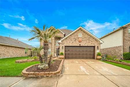 61 Rodeo Dr Manvel, TX 77578