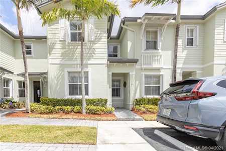 2935 SE 1st Dr #4 Homestead, FL 33033