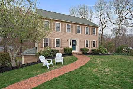 157 Mountain Laurel Lane Abington, MA 02351