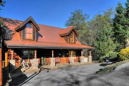 2708 Alps Way Pigeon Forge, TN 37863