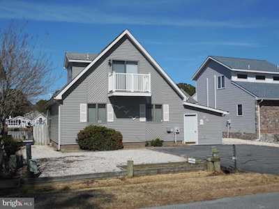 25 Moonshell Dr Ocean Pines, MD 21811