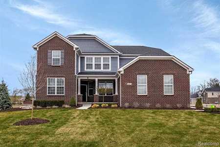 56871 Rockway Ct South Lyon, MI 48178