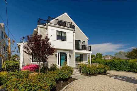 108 Tuckerman Ave Middletown, RI 02842