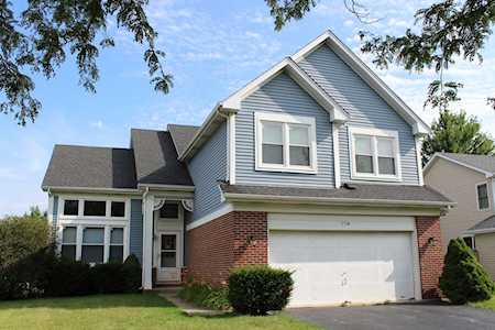 1714 Maroon Bells Ln Bolingbrook, IL 60490