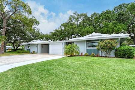 3670 Collins Sarasota, FL 34232