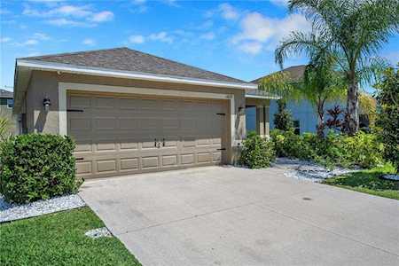1829 Hawks View Dr Ruskin, FL 33570