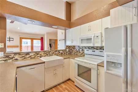 6328 S Harrison Ct Centennial, CO 80121