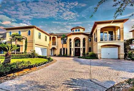 27 Wilmington Ct Sugar Land, TX 77479