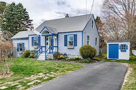 29 Farm Hill Rd Cape Elizabeth, ME 04107