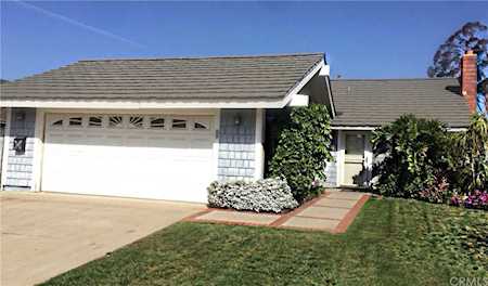 22681 Dunkenfield Circle Lake Forest, CA 92630