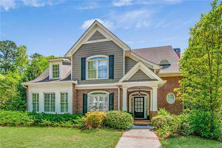 810 Allen Lake Ln Suwanee, GA 30024