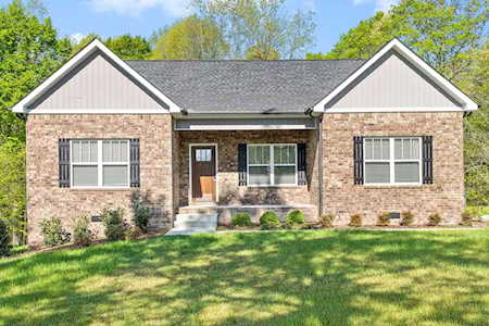 643 Sycamore Rd Dickson, TN 37055