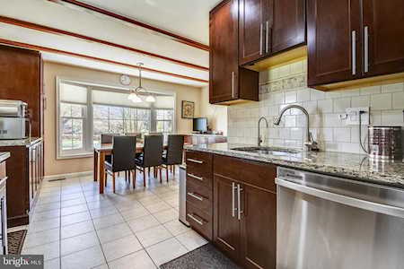 11516 Gainsborough Rd Potomac, MD 20854