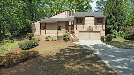 4551 Parkcrest Ct NE Marietta, GA 30068