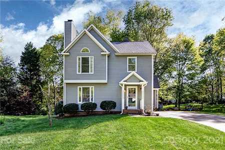 7702 Bridle Ct Charlotte, NC 28216