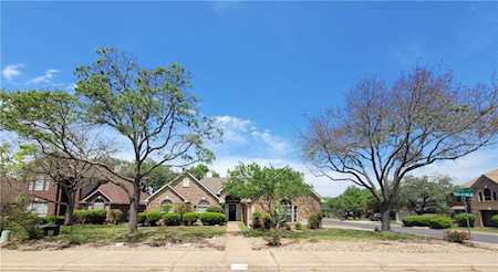 10900 Chestnut Ridge RD Austin, TX 78726