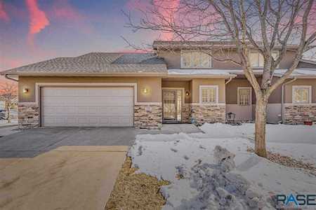 727 E 70 Pl Sioux Falls, SD 57108