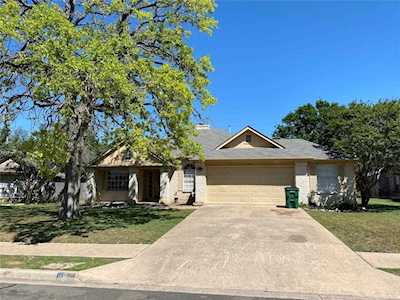 1305 Yellow Rose TRL Cedar Park, TX 78613