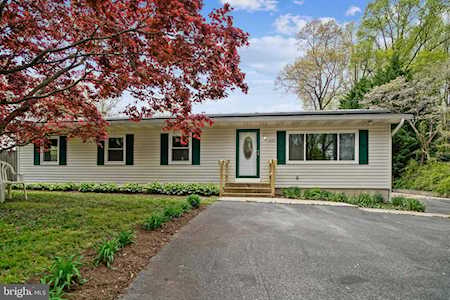 5629 Eucalyptus St Saint Leonard, MD 20685