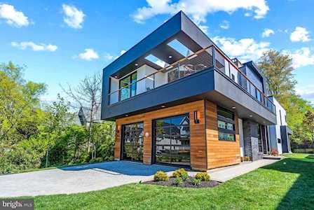 1437 Cedar Ave Mclean, VA 22101