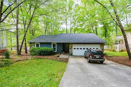 735 Lake Forest Pass Roswell, GA 30076